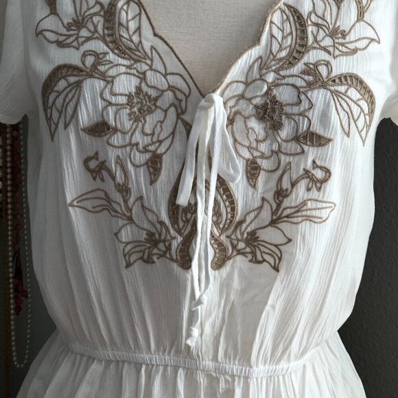 NWTs Love On A Hanger Embroidered Blouse - Coquette - Picture 4 of 6